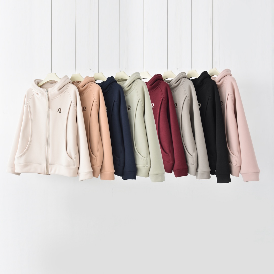 格姐家~冬款加绒胸前小刺绣百搭开衫外套987-1