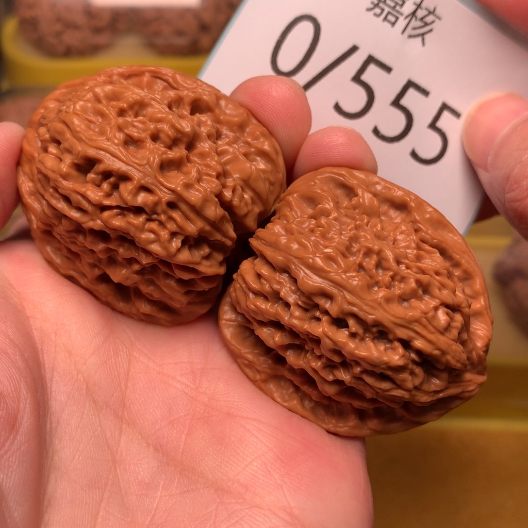 文玩核桃把件炮弹南疆石39