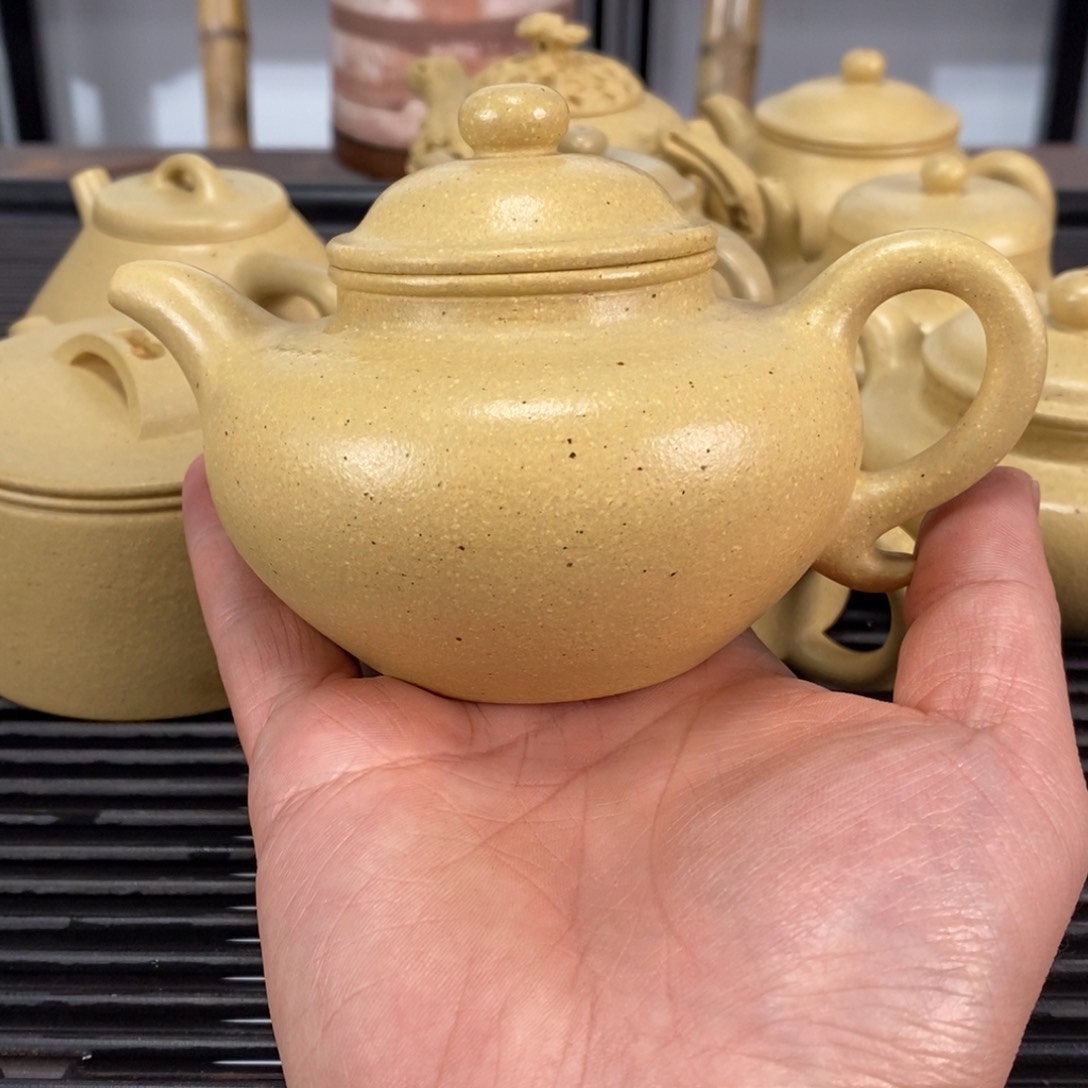 紫砂茶壶本绿莲子容量220CC