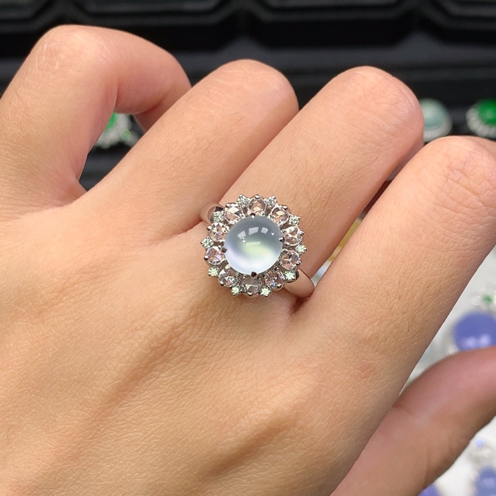 翡翠吊坠(不含链)18K金镶嵌