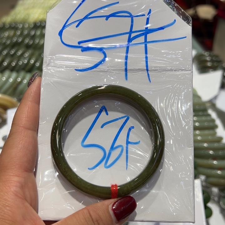 和田玉（糖玉）手镯未镶嵌无*人