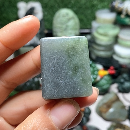 未镶嵌和田玉（糖玉）珠宝半成品