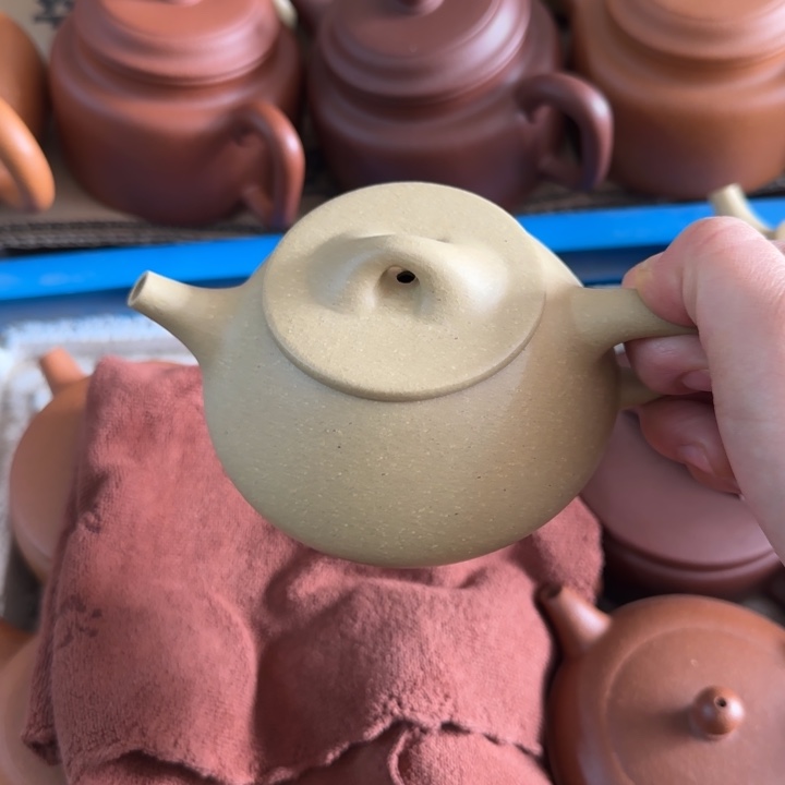 紫砂茶壶梨皮本绿220cc