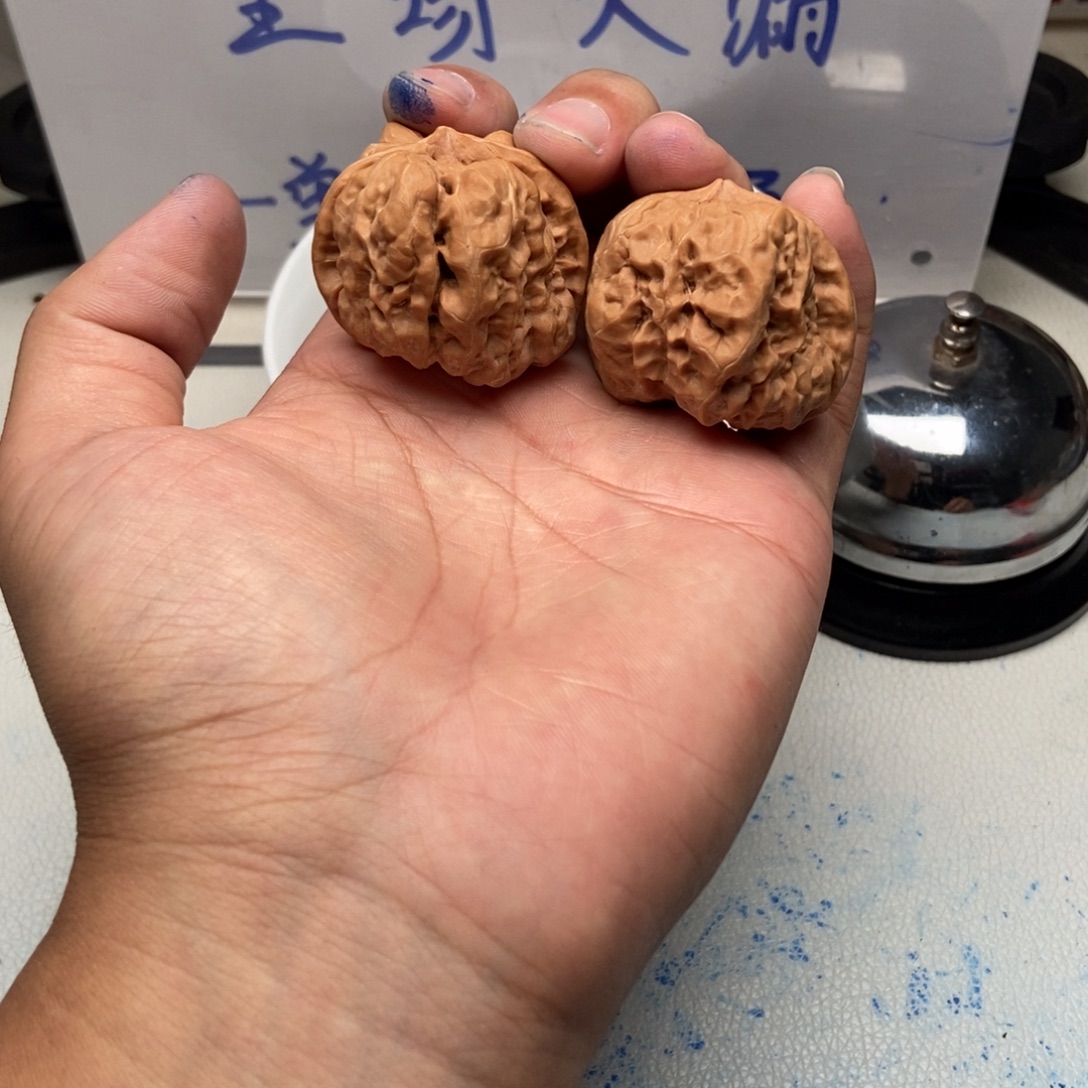 黑***中文玩核桃把件10hhh