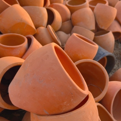 红陶口15卧盆微瑕