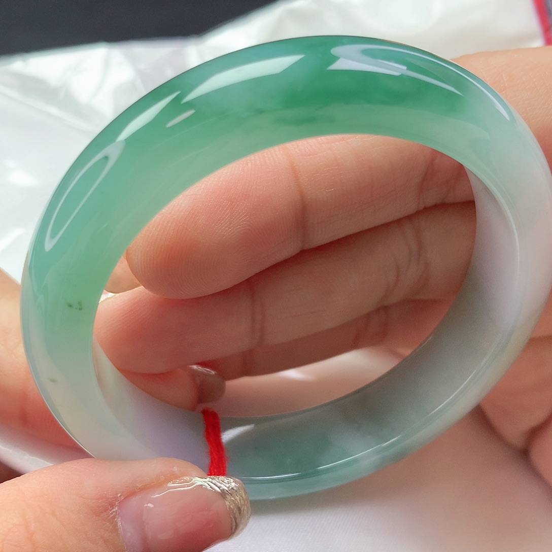 【闪购商品】翡翠手镯未镶嵌a 123801