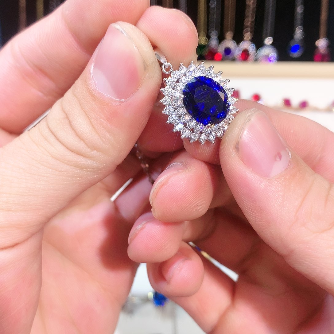 蓝宝石吊坠(赠链)银S925镶嵌