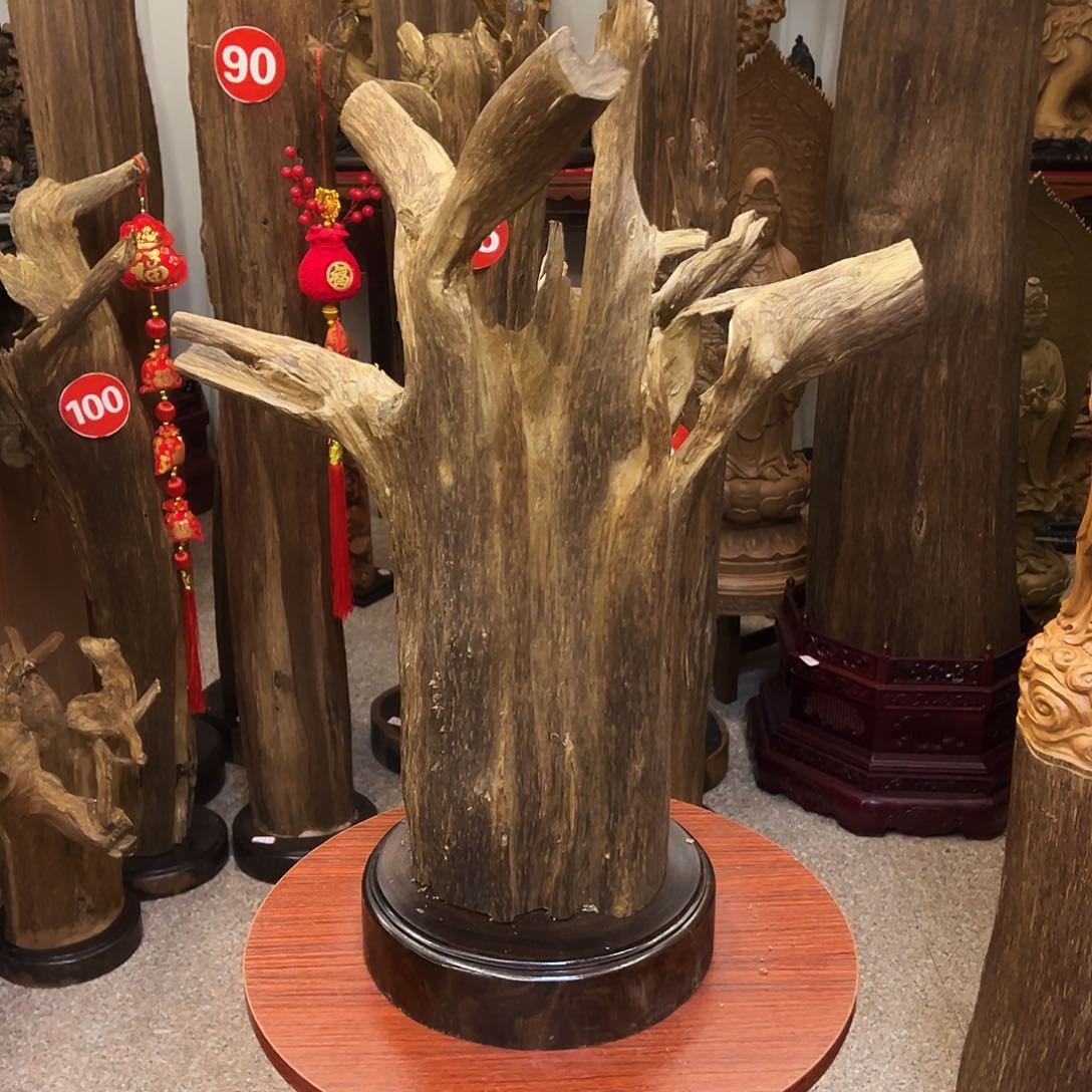 沉香摆件∞****∞沉香摆件➕底座