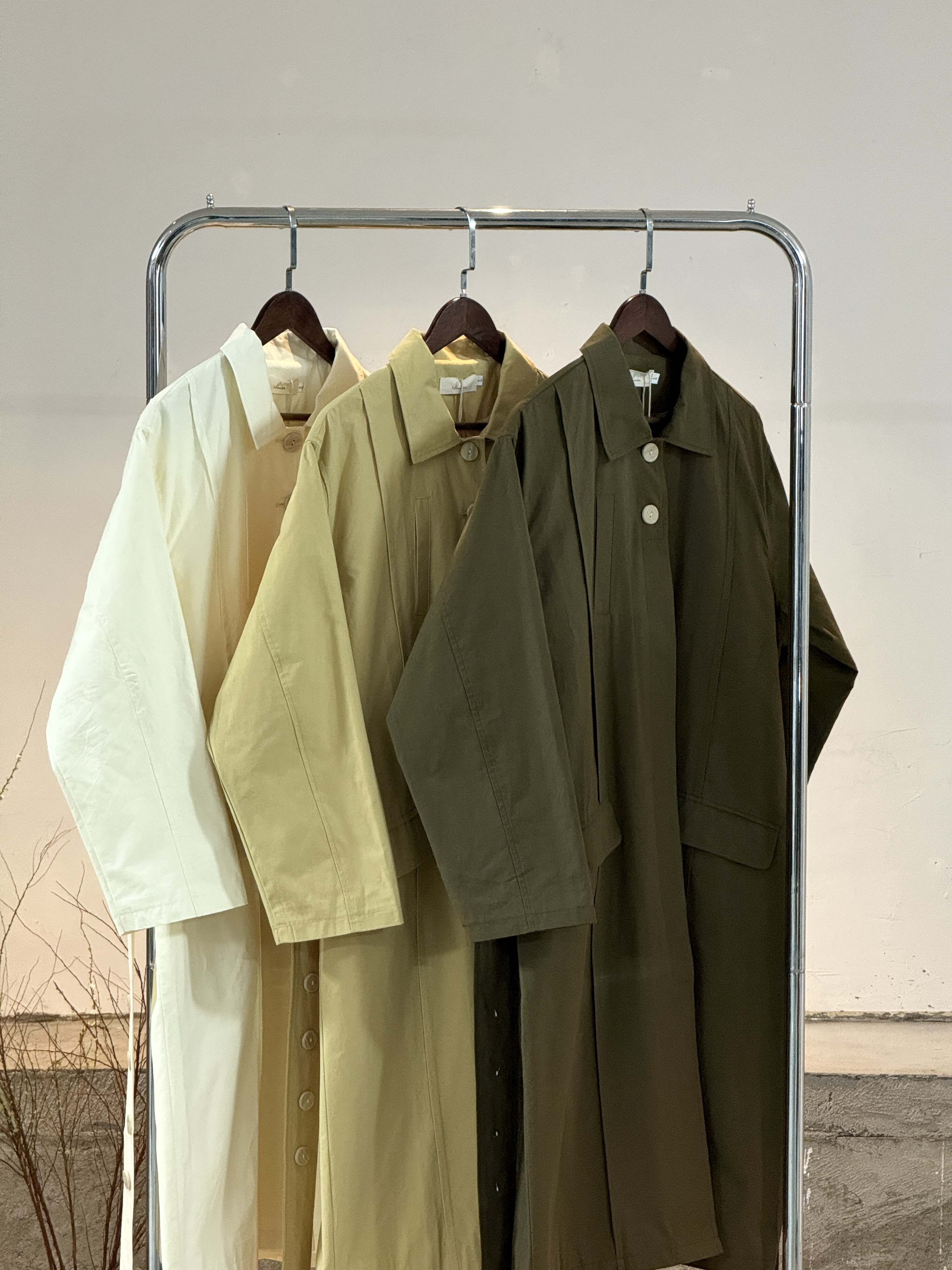 山月SHANYUE Lemaire立领纽扣长款风衣腰带设计感结构廓形大衣