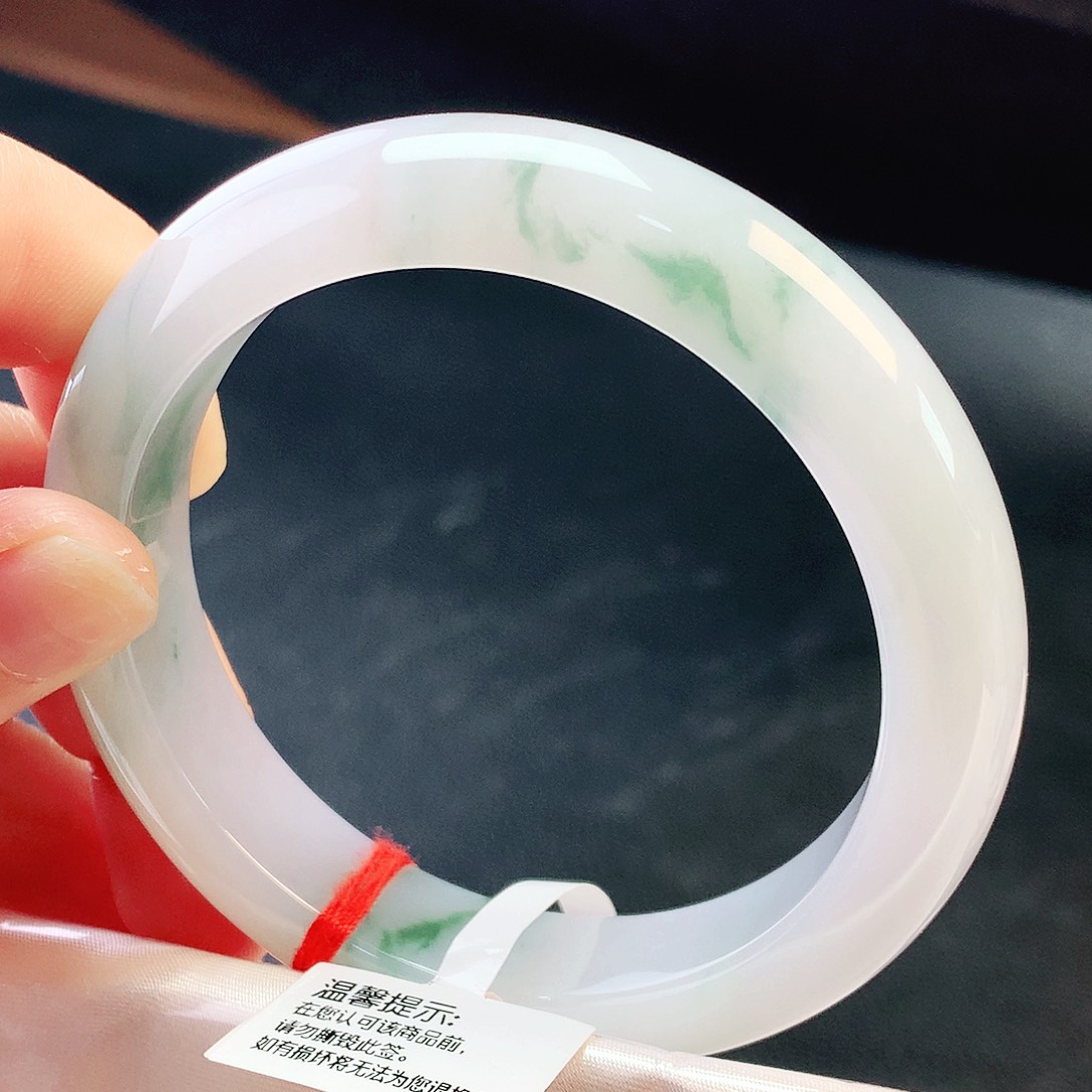 未镶嵌手镯翡翠60圈