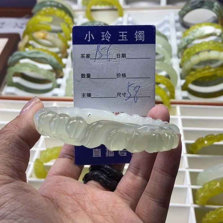 蛇纹石玉未镶嵌戒指