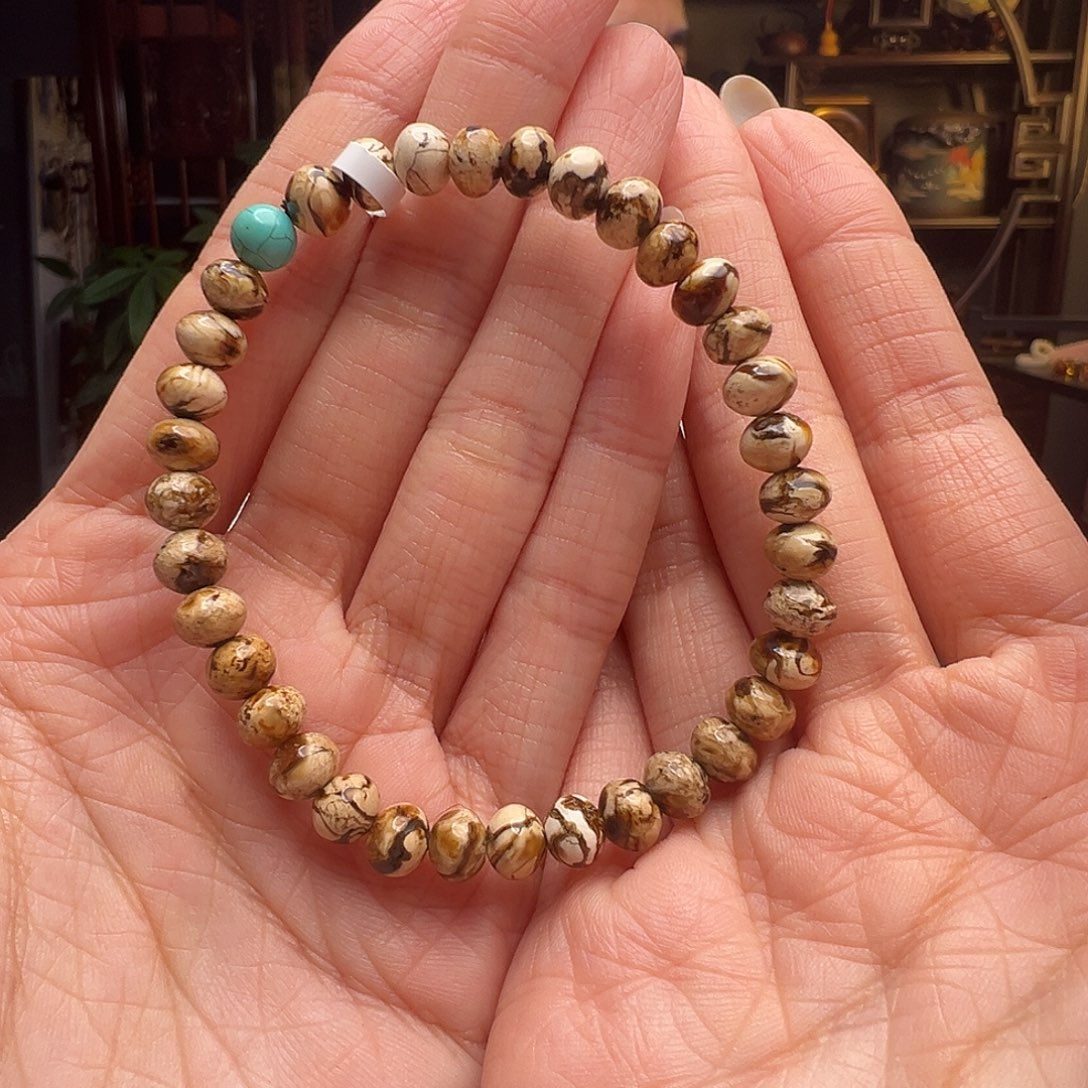 琥珀未镶嵌裸石抚顺琥珀20077-1六