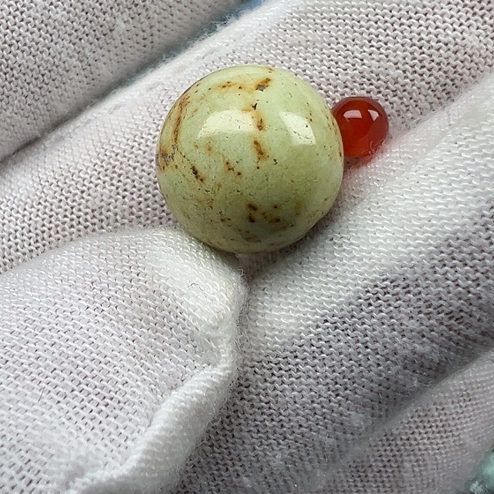 未镶嵌配饰南红玛瑙卡12.3