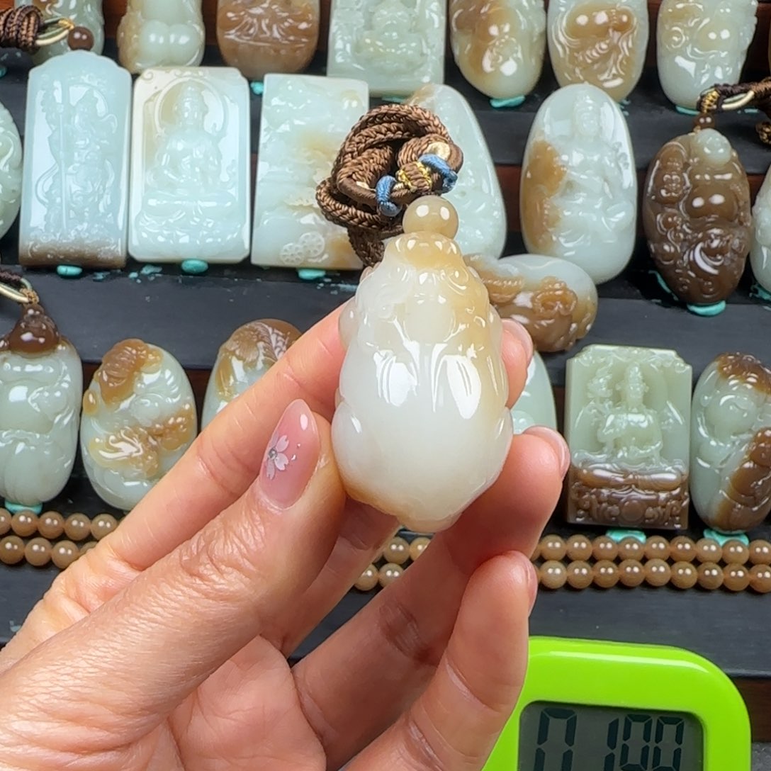 轮***回和田玉未镶嵌挂件