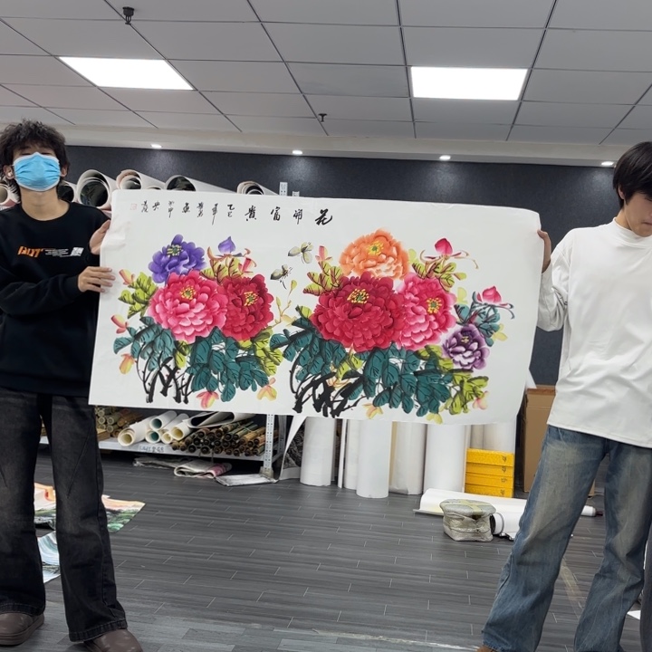 字画等多种形式的艺术作品和艺术