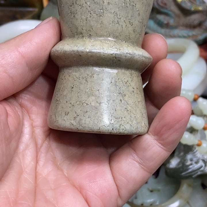 未镶嵌和田玉（糖玉）挂件