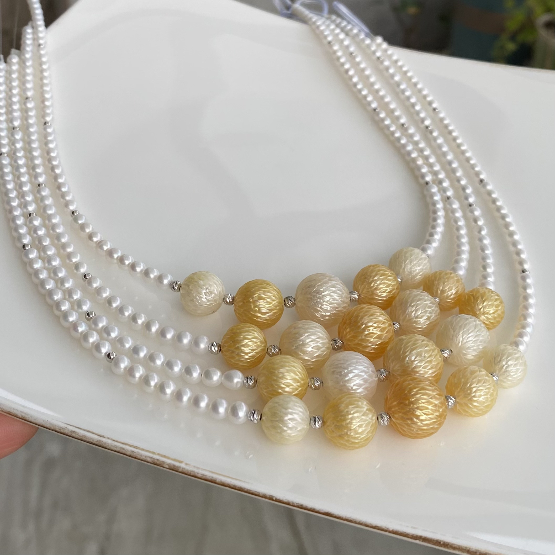 龙鳞珠海水珍珠南洋金珠淡水小米微笑渐变多样性珍珠项链发货一件