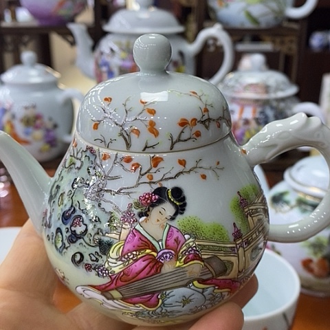 摆件陶瓷艺术品收藏
