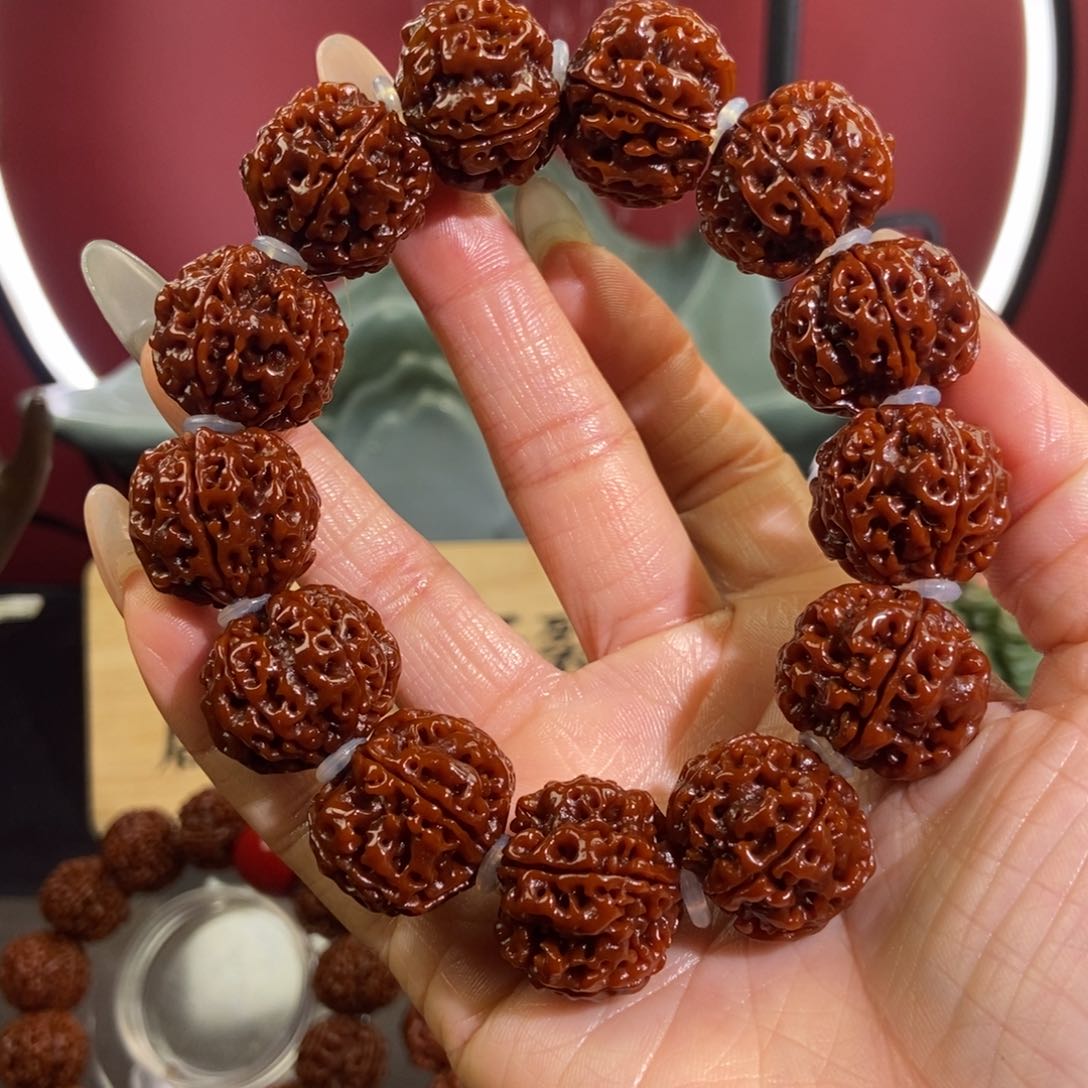 金刚菩提吊坠522。   素。           