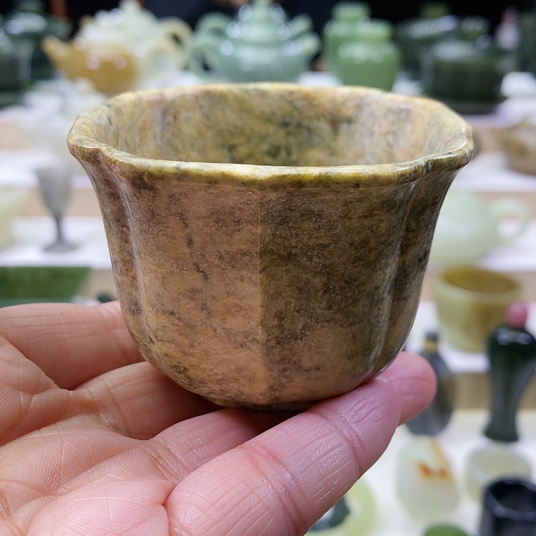 和田玉茶杯未镶嵌