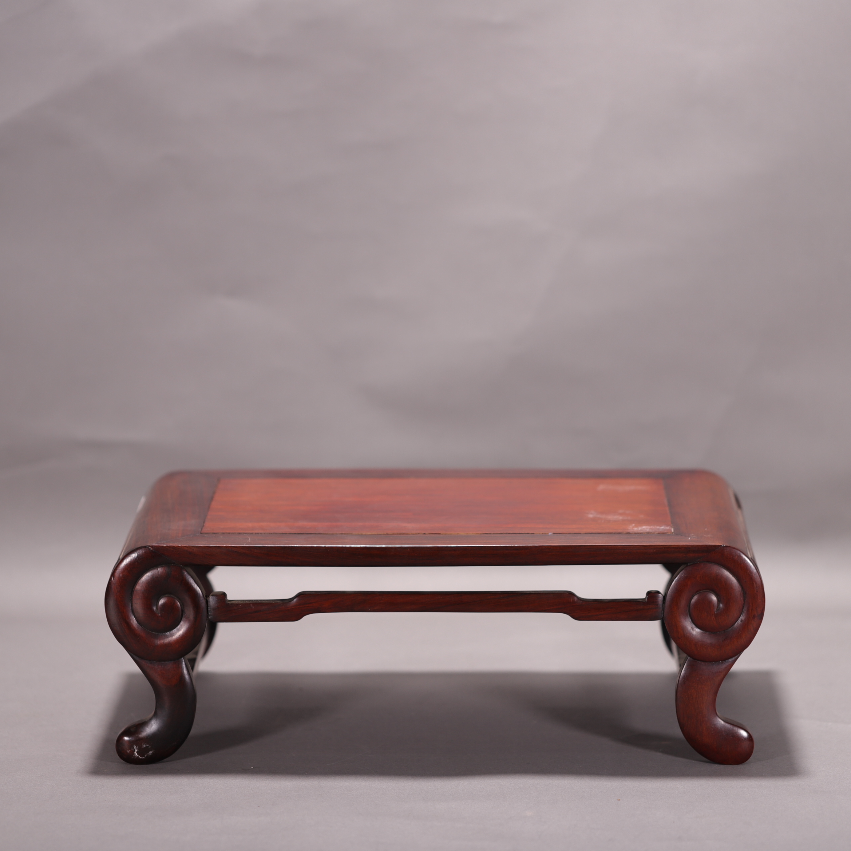 lot38  DY4438 清代  红木茶几摆件