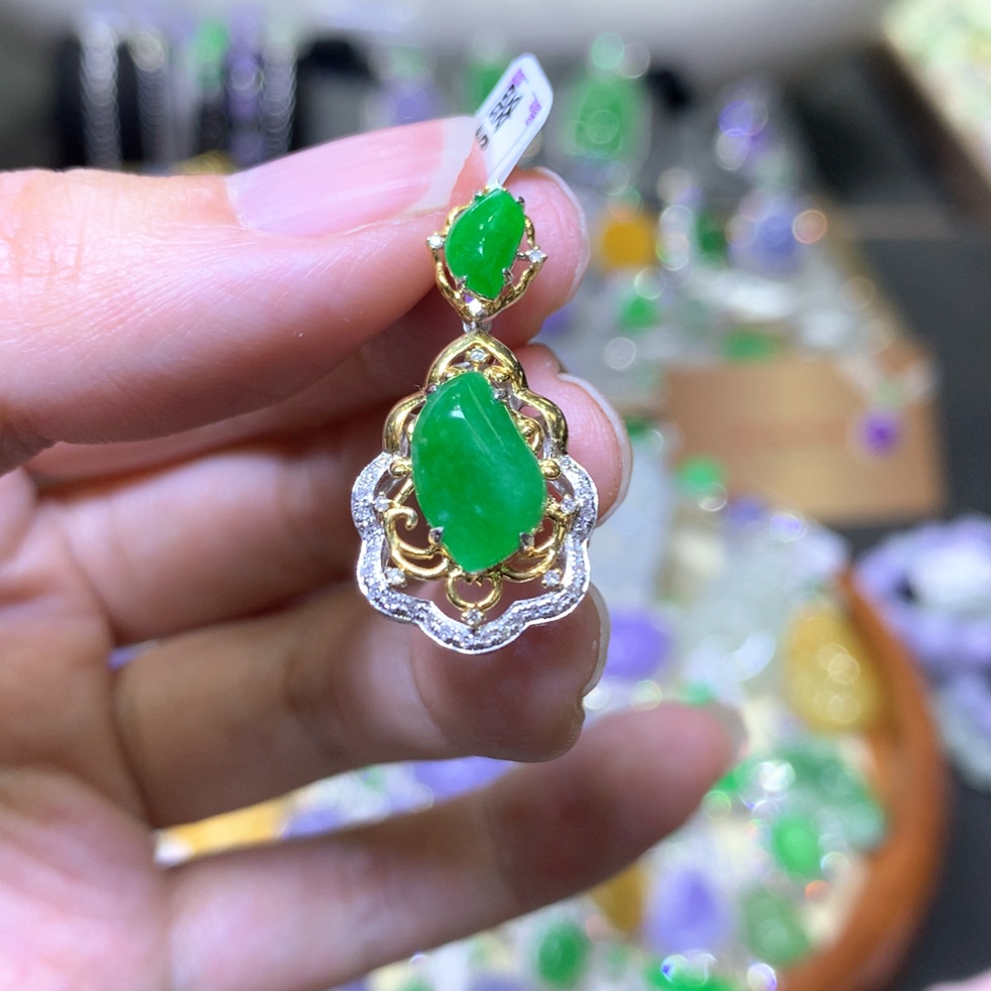 【闪购商品】翡翠颈饰未镶嵌翡翠吊坠项链