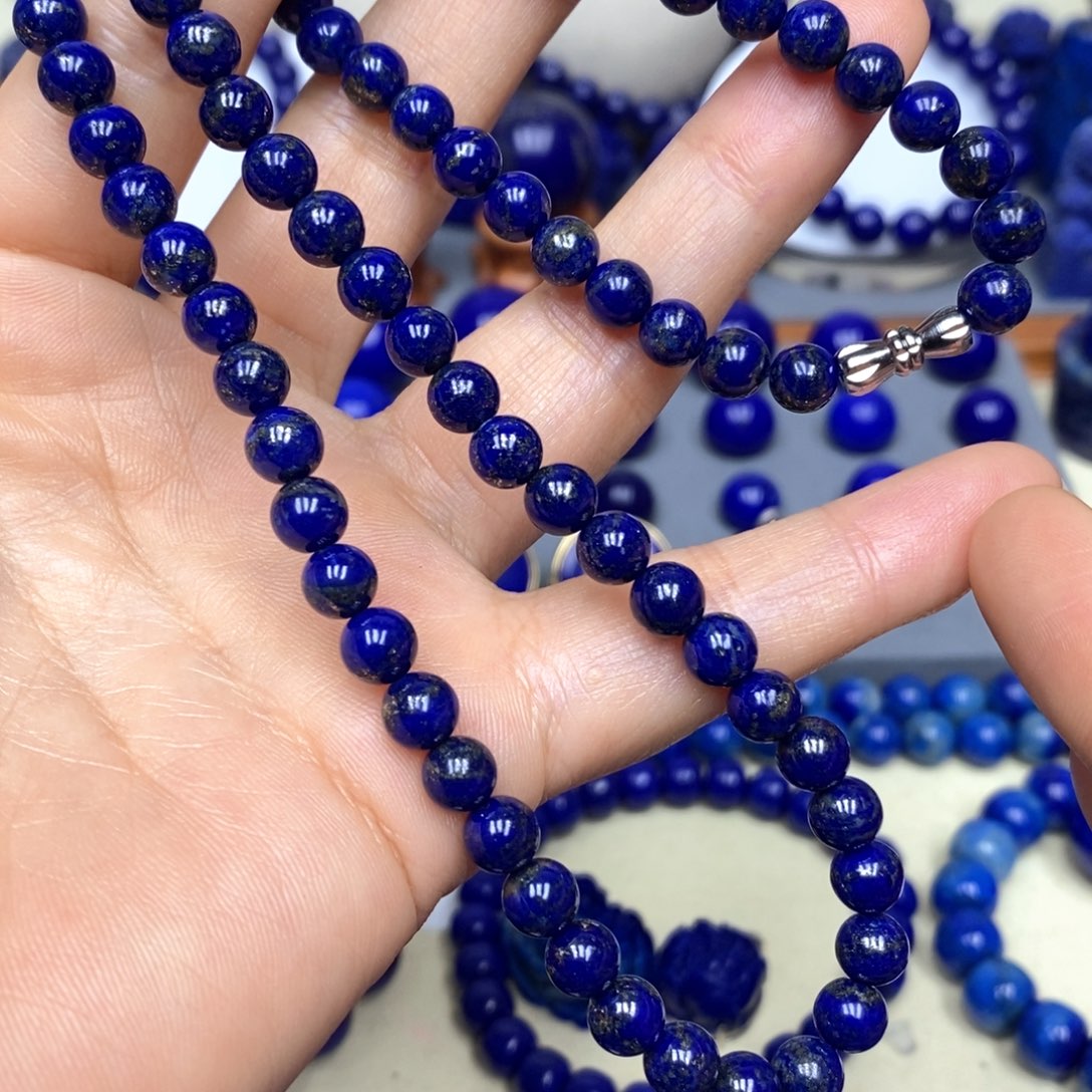 青金石未镶嵌颈饰