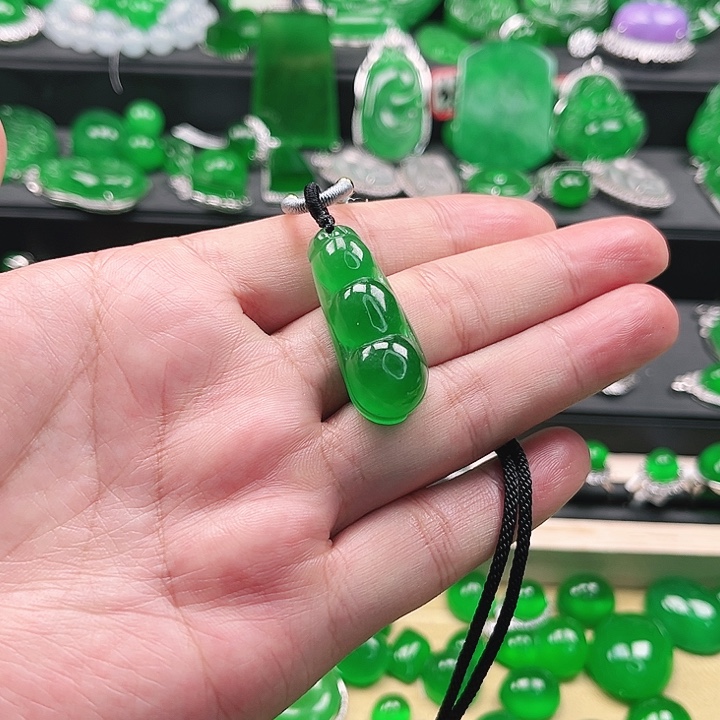 翡翠未镶嵌手链挂件