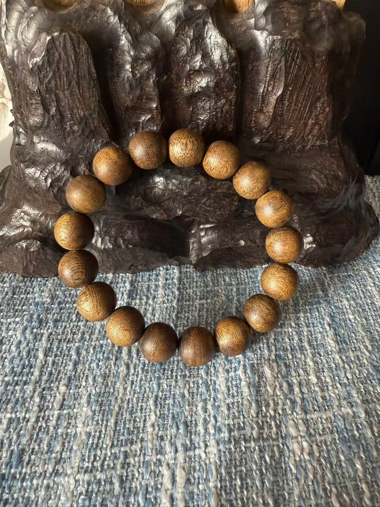 【海南.沉香】 海南莺歌绿奇楠单圈圆珠沉水浮高货手串JY213