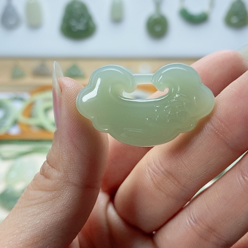 【闪购商品】颈饰未镶嵌和田玉