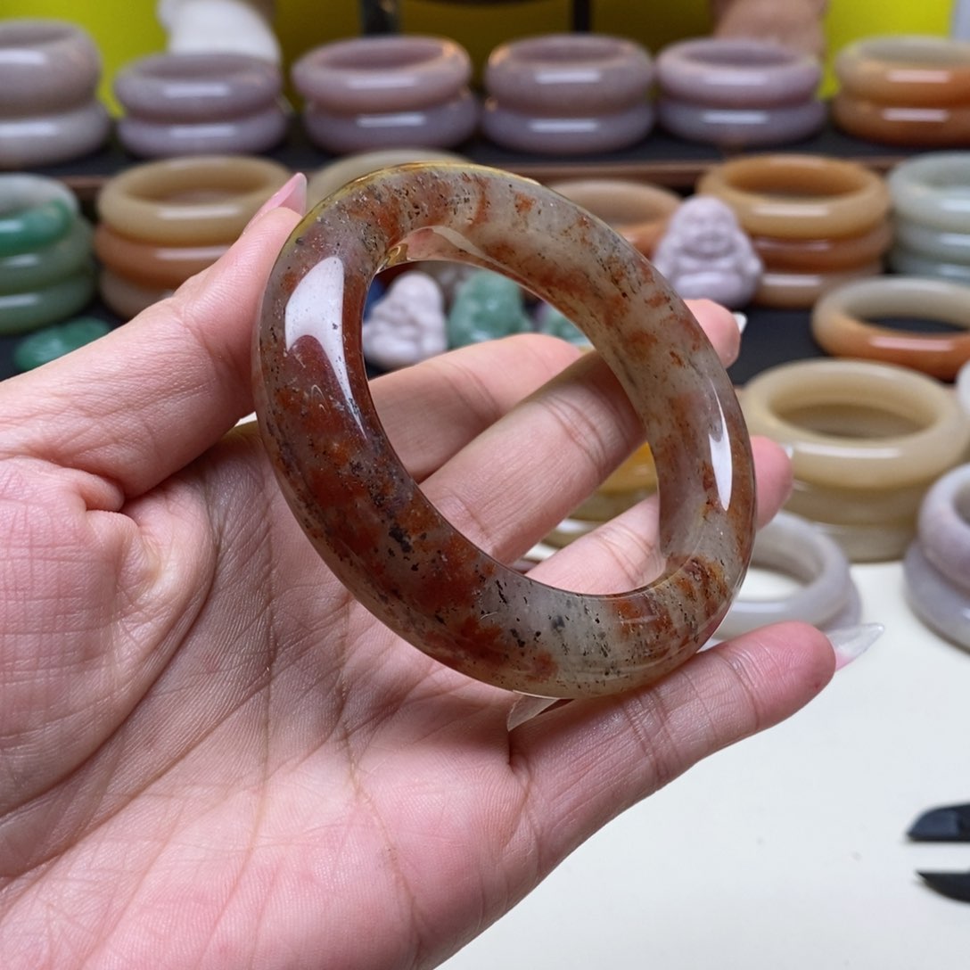 石英质玉手镯未镶嵌