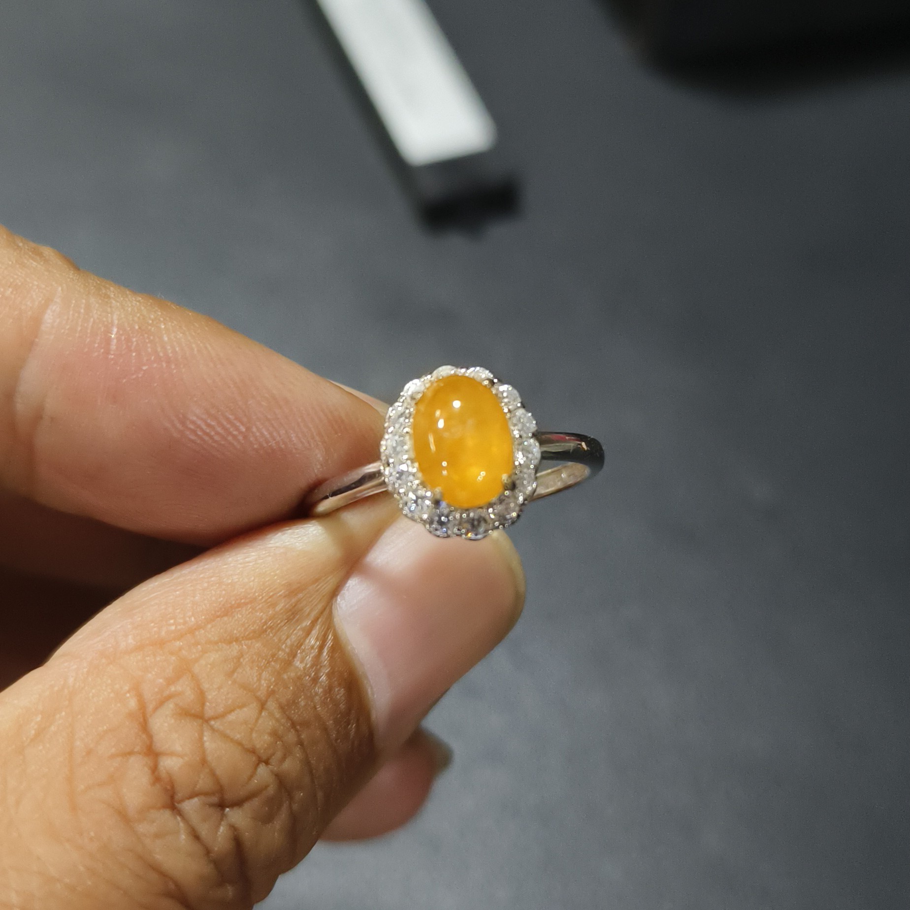 天然缅甸a货翡翠