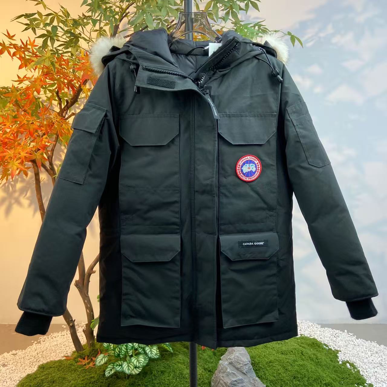99新 CANADA GOOSE 2509118/S码/纯色毛领连帽刺绣徽标羽绒服