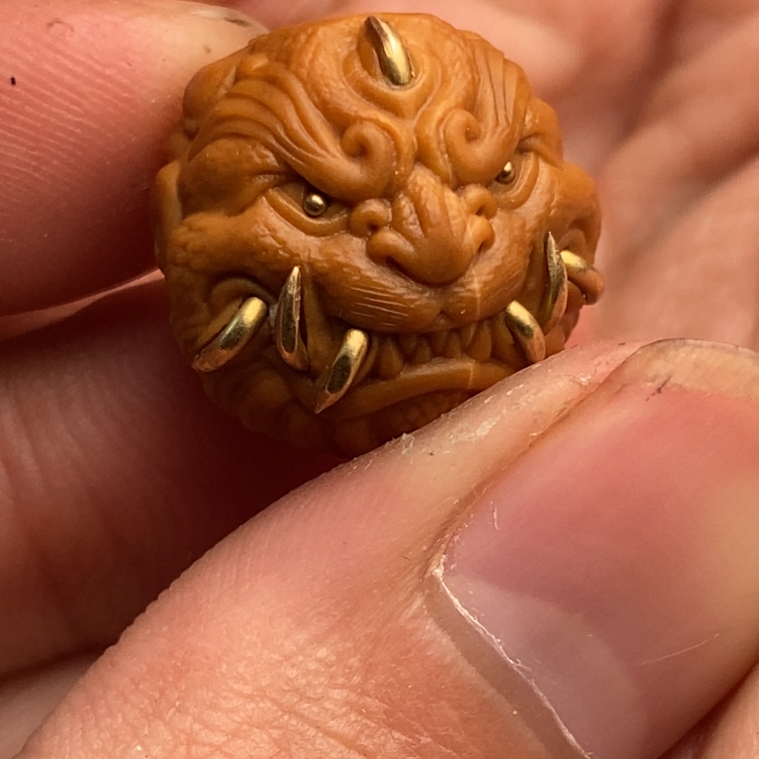 吊坠猴头核桃重工吞金兽