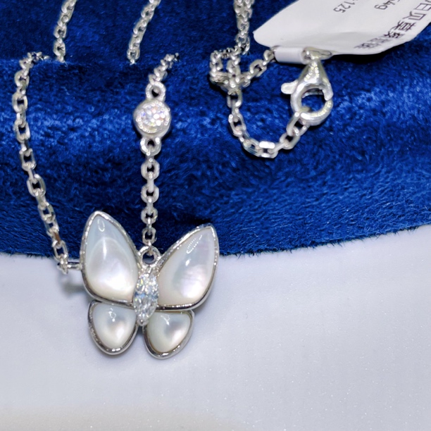 铂金950女士套链白贝蝴蝶气质时尚百搭基地质检一物一证