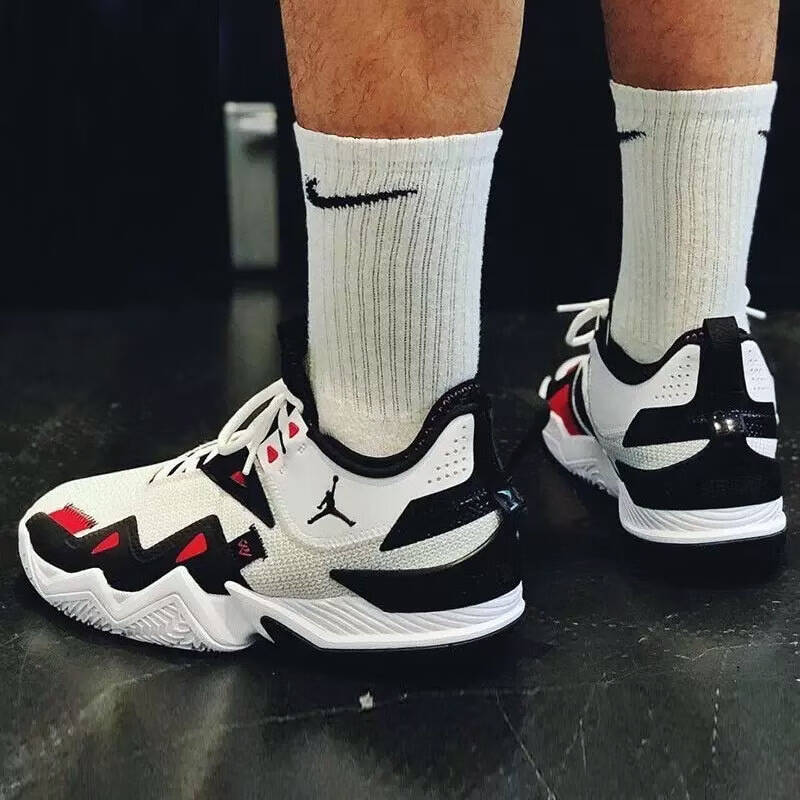 NIKE/耐克Westbrook威少3气垫缓震耐磨实战运动篮球鞋CJ0781-101