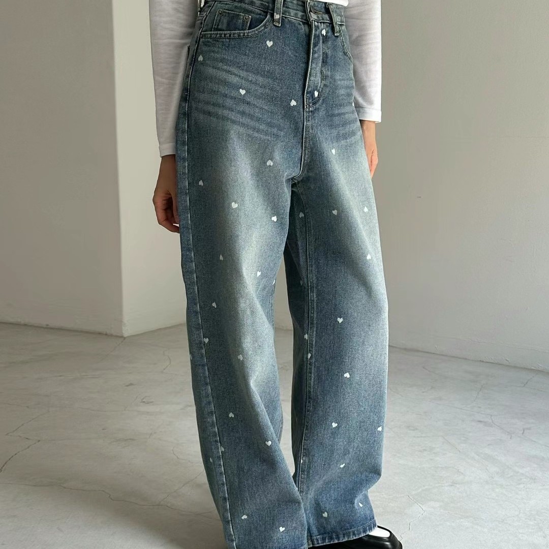 【July七月】NO退换-韩国正品Mu爱心印花高腰水洗宽腿直筒牛仔裤