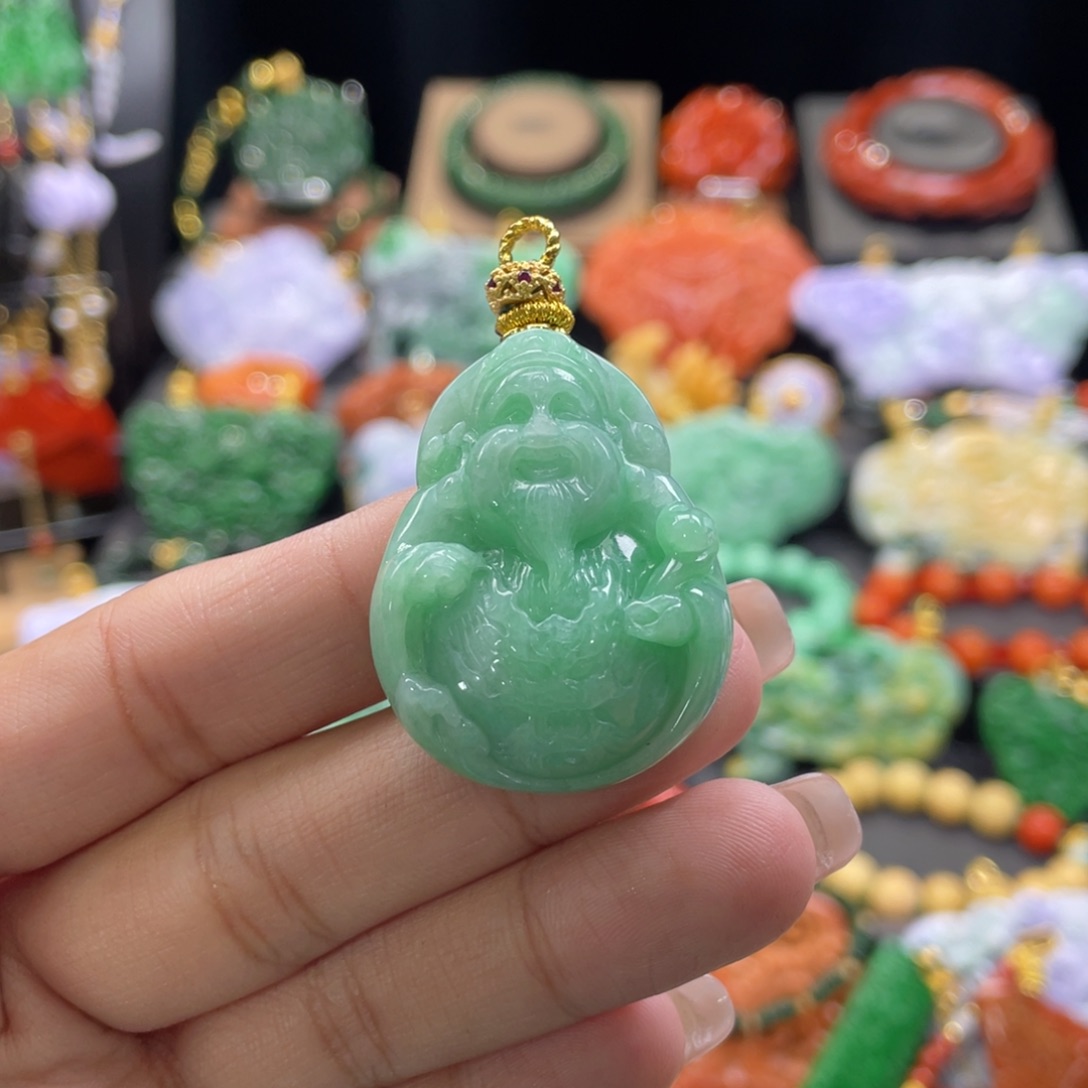 翡翠颈饰未镶嵌代编织