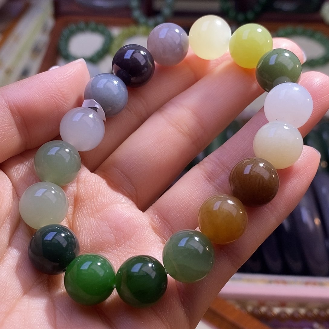 颈饰未镶嵌和田玉毕业级老坑料多宝手链12m