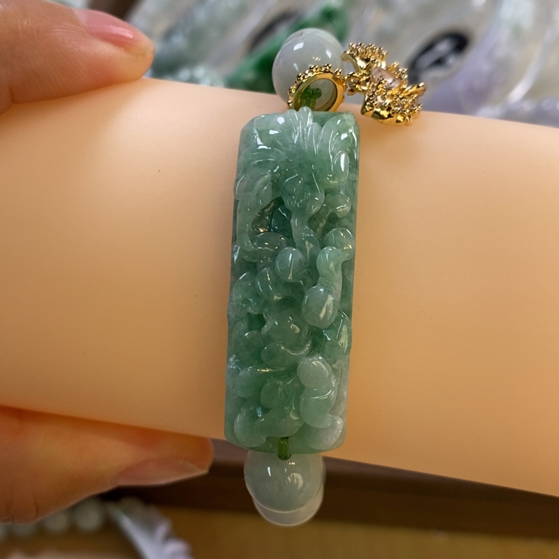 翡翠未镶嵌手链5458
