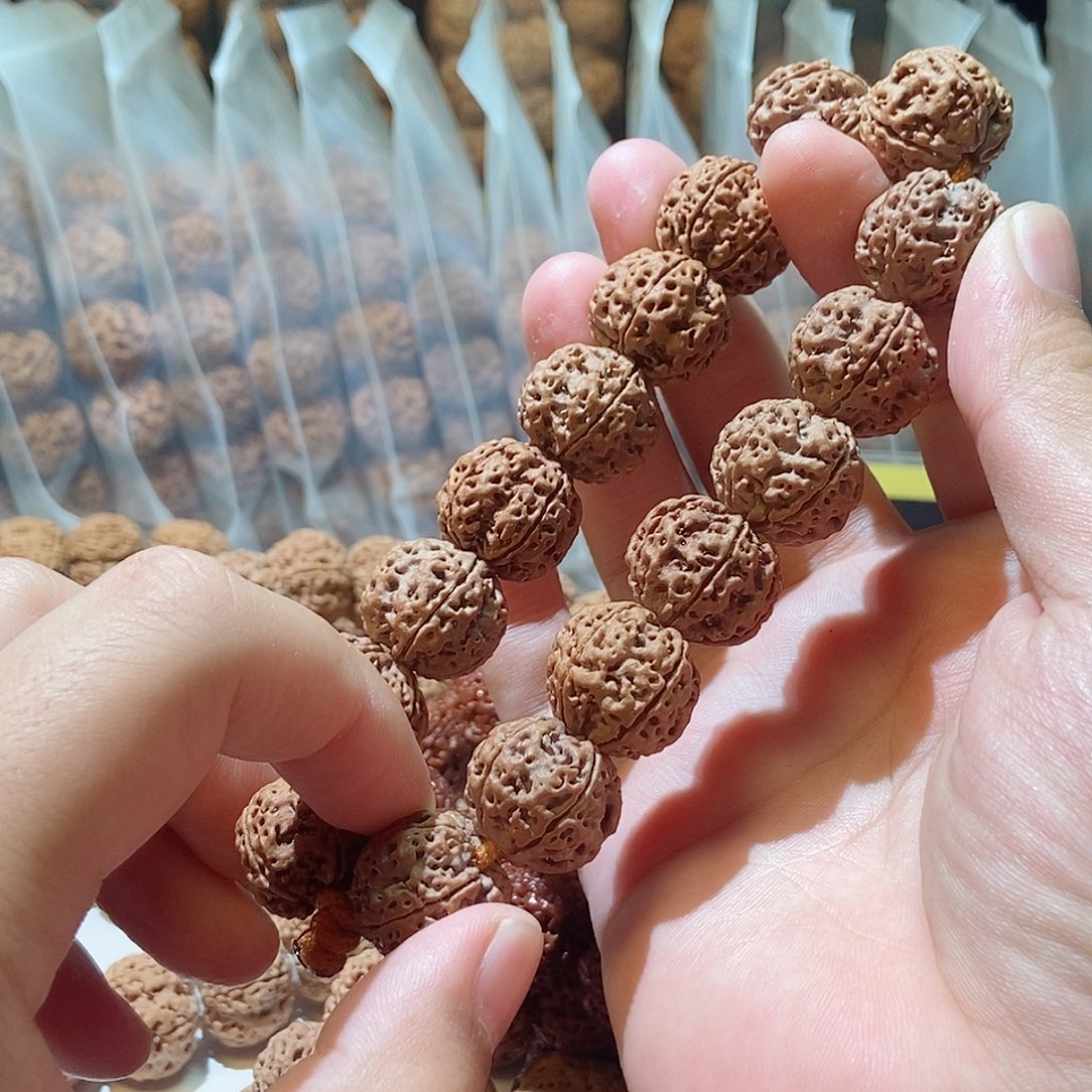 吊坠金刚菩提私人订制原生态深沟蜂王19mm