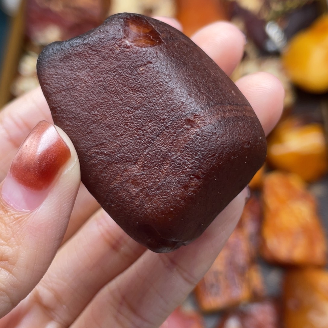 琥珀未镶嵌珠宝奇石