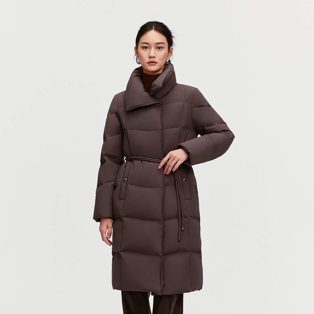 波司登2025新款鹅绒羽绒服女品质通勤静奢风连帽冬季保暖中长款