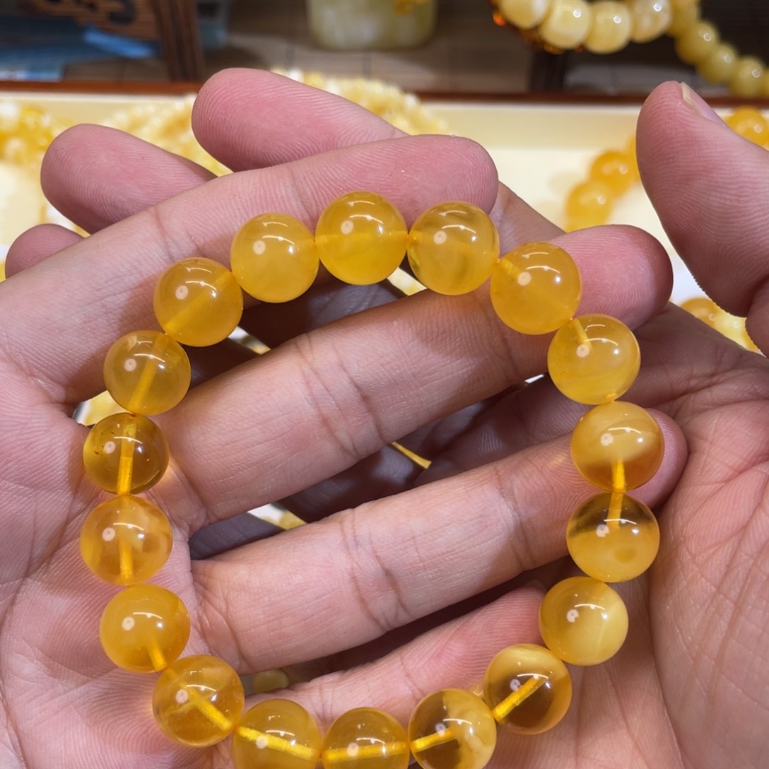 蜜蜡未镶嵌裸石063