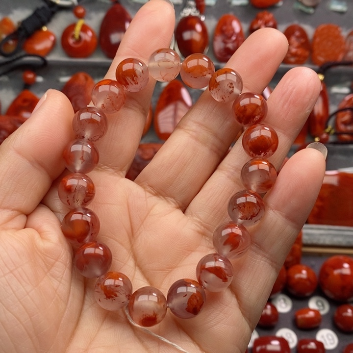 南红玛瑙手串未镶嵌