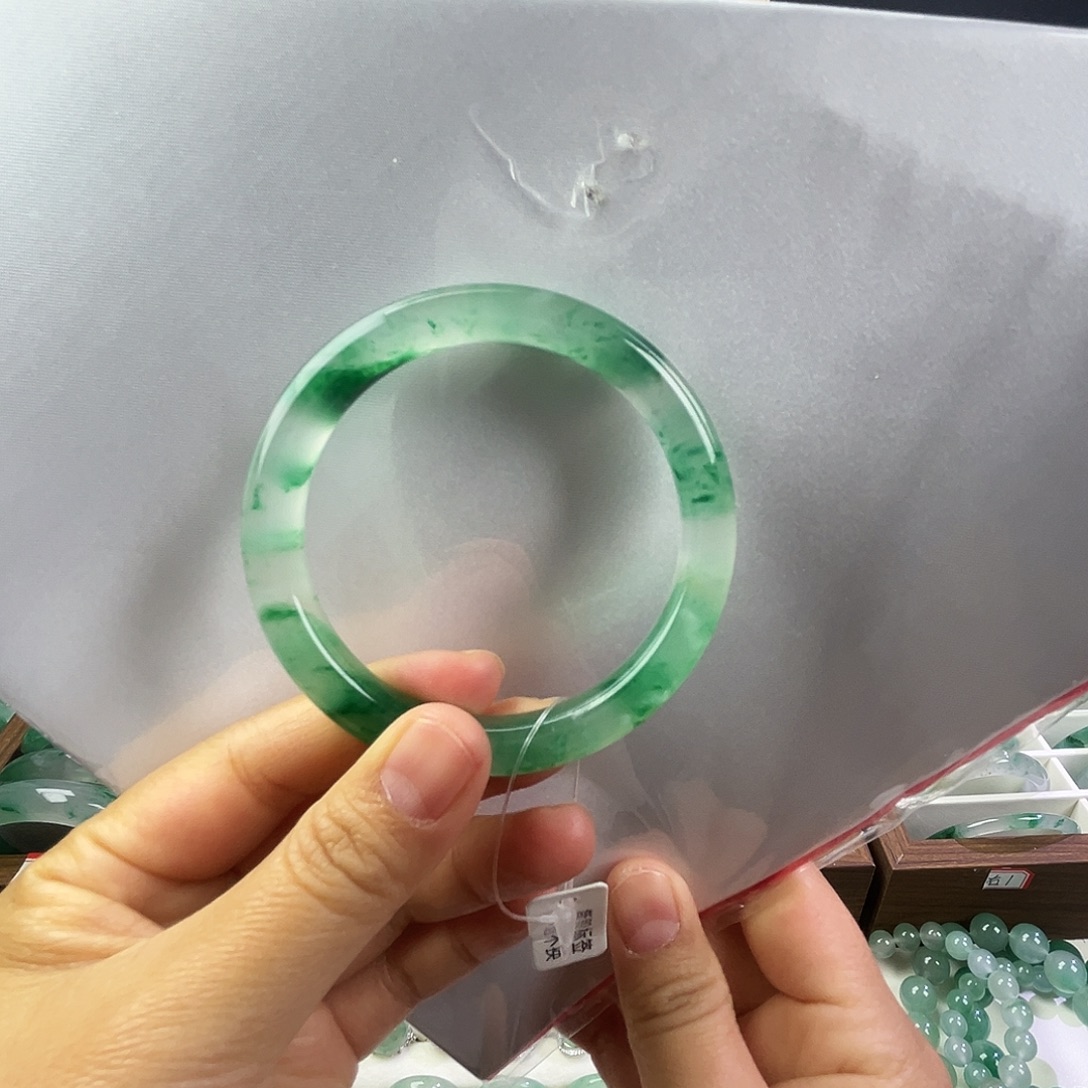 石英质玉未镶嵌手镯54.2