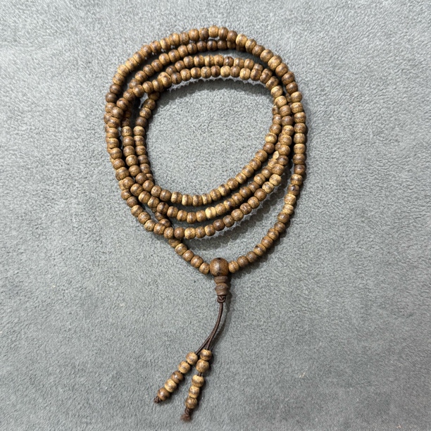 一线檀木多圈手串4mm-1702