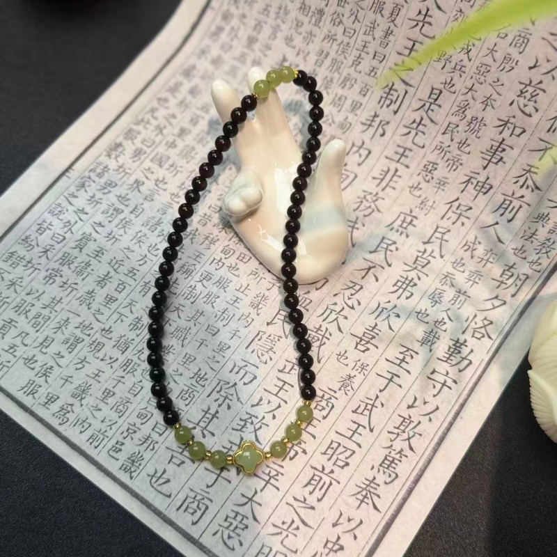 小叶紫檀四叶草精美手链无礼盒MK1000