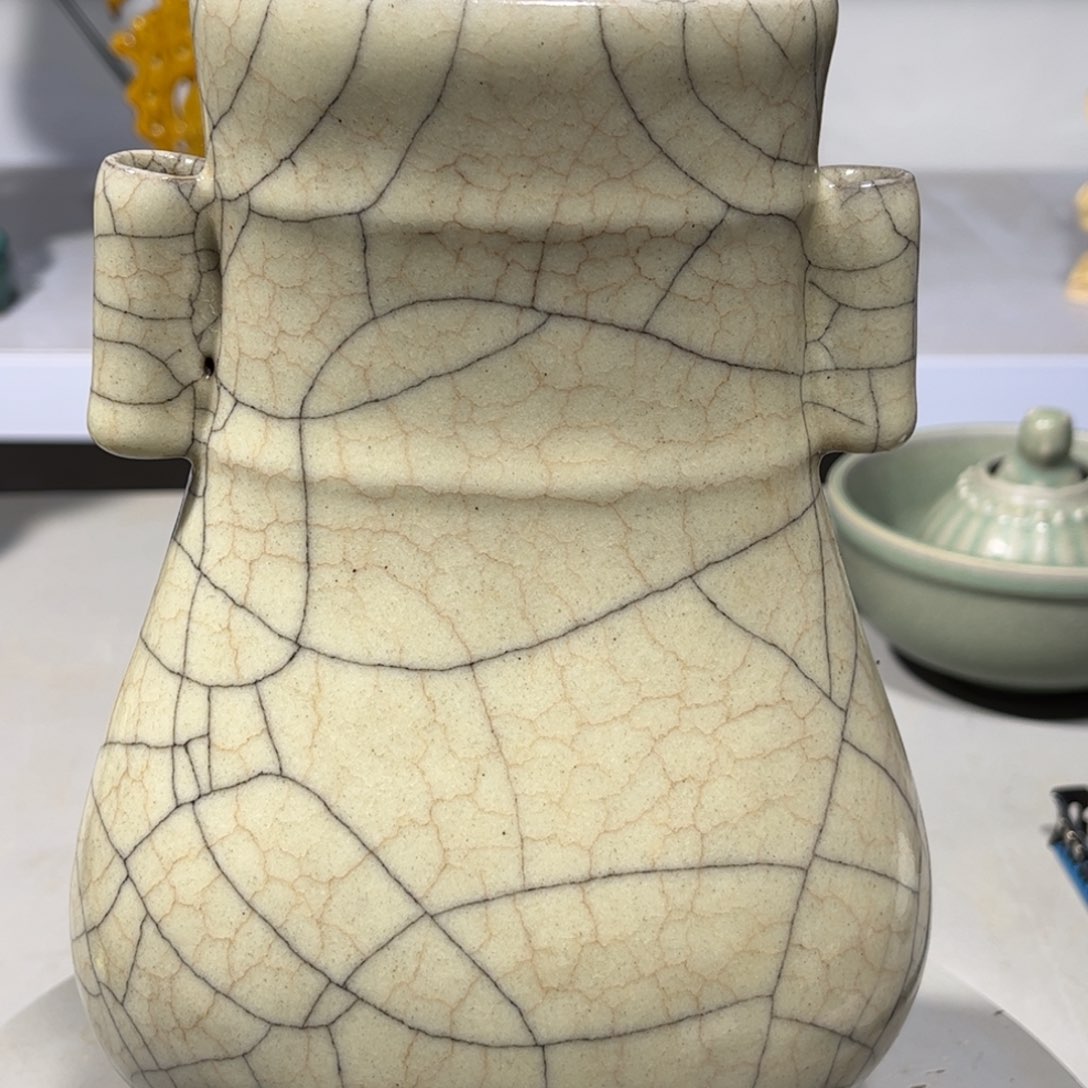 瓶哥窑瓷器品相完美