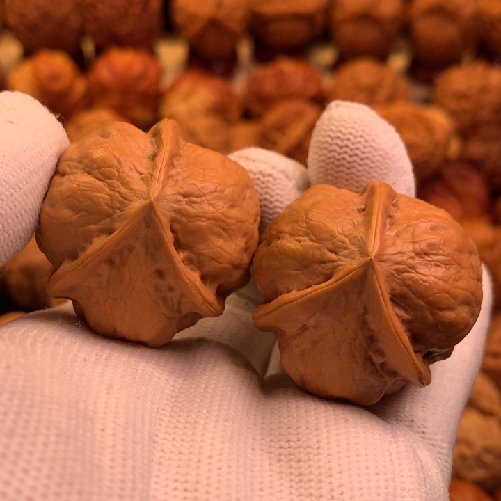 文玩核桃吊坠49哦哦哦哦